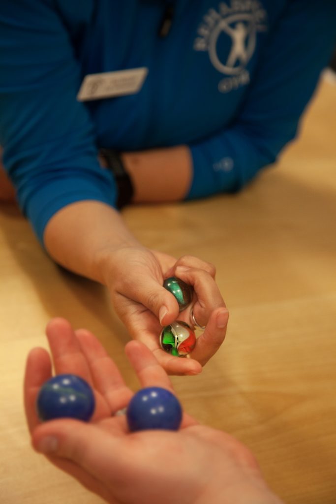 Handträning med kulor